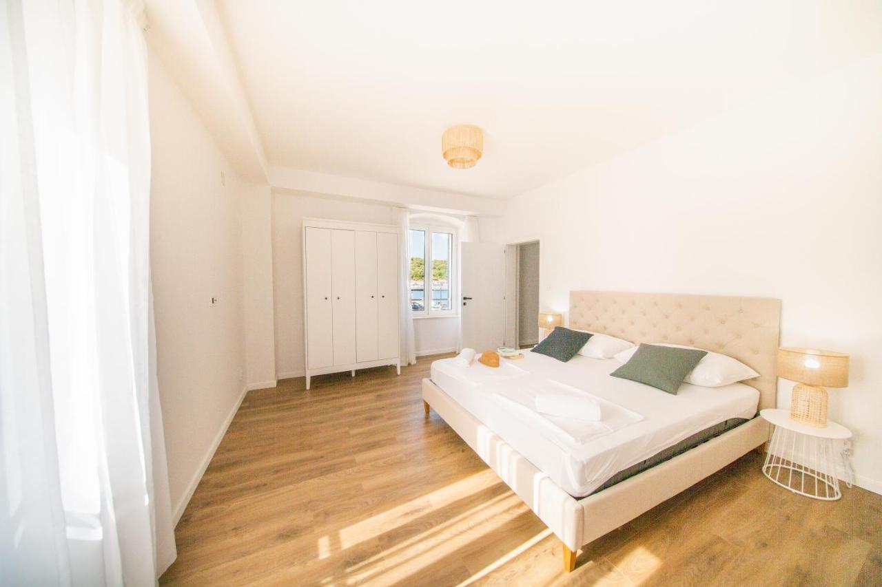 Seaside Apartma Vis